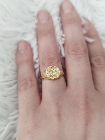 Personalized Initials Floral Art Nouveau Signet Ring in Solid Gold