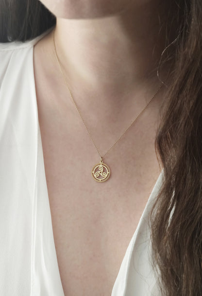14K 9K Solid Gold Celtic Triskelion Knot Pendant Necklace